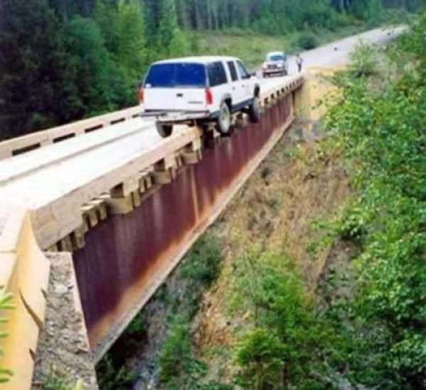 Foto - Ölümden kıl payı kurtuldular!