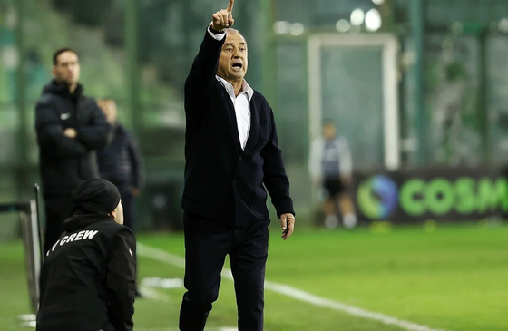 Foto - Olympiakos bombası gündemi sarstı! Ne kadar Fenerli, Beşiktaşlı varsa Terim nefretinden dolayı bizi destekliyor!