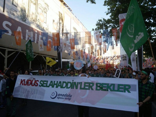 Foto - Onbinlerce Müslüman Mavi Marmara ve Filistin için yürüdür