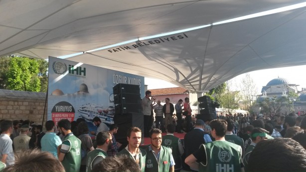 Foto - Onbinlerce Müslüman Mavi Marmara ve Filistin için yürüdür