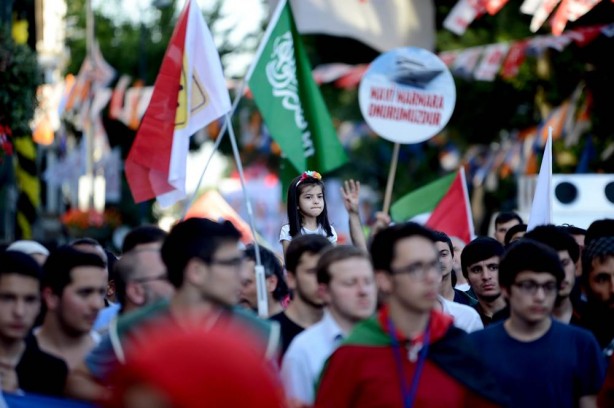 Foto - Onbinlerce Müslüman Mavi Marmara ve Filistin için yürüdür