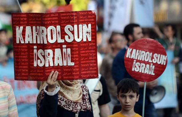 Foto - Onbinlerce Müslüman Mavi Marmara ve Filistin için yürüdür