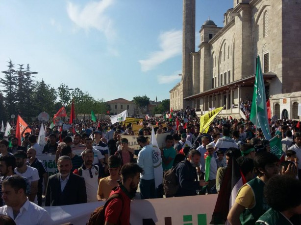 Foto - Onbinlerce Müslüman Mavi Marmara ve Filistin için yürüdür