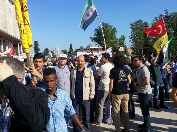 Foto - Onbinlerce Müslüman Mavi Marmara ve Filistin için yürüdür