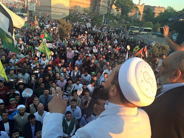 Foto - Onbinlerce Müslüman Mavi Marmara ve Filistin için yürüdür