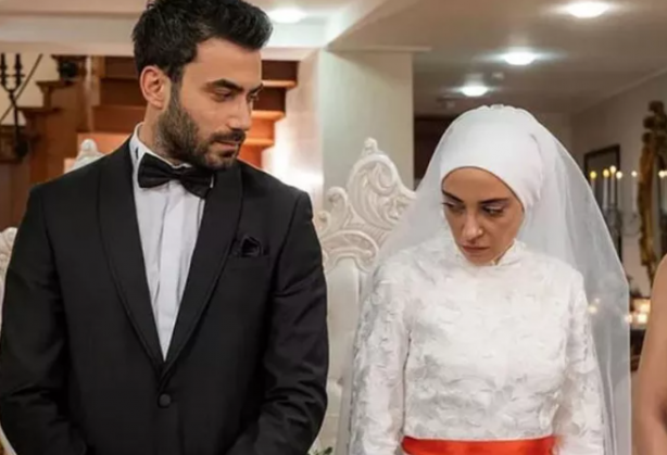 Önce imam nikahı sahnesi şimdi de gerdek gecesi! Kızılcık Şerbeti’nin rezillikleri bitmiyor