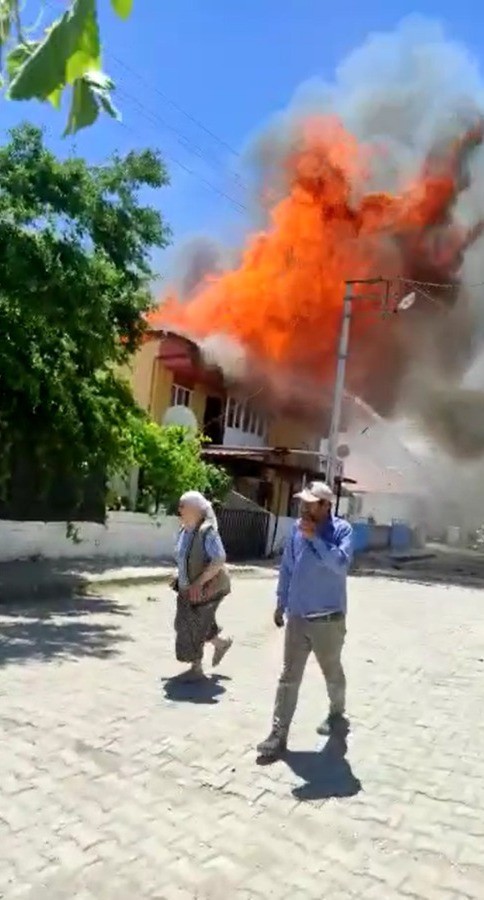 Foto - Önce yangın, sonra peş peşe patlamalar! Denizli'de korku dolu anlar