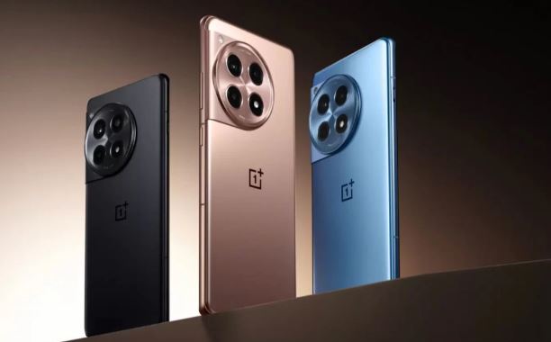 Foto - OnePlus’ın yeni akıllı telefonu peynir ekmek gibi satıldı