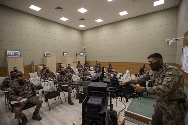 Onlar Emniyet Teşkilatı'nın caydırıcı gücü... Daima göreve hazırlar