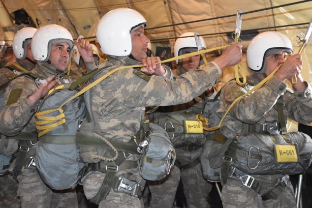 Foto - Onlar teröristlerin korkulu rüyası... Hünerlerini böyle sergilediler