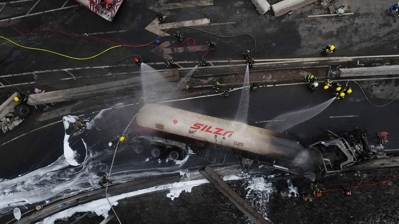 Foto - Onlarca araç küle döndü! Gaz tankeri patladı şehir felaketi yaşadı