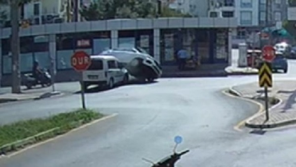 Foto - Onlarca kişi yardıma koştu! "İnsanlık ölmemiş" dedirten görüntü