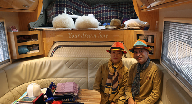 Foto - Onlarca ülkeden geçip Türkiye'nin kapısını çaldılar:! Güney Kore'den yola çıkan çift; Irak, Kuveyt ve Suudi Arabistan'a gidecek