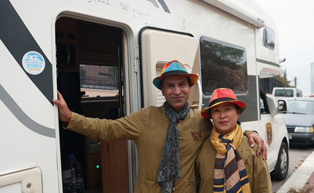 Foto - Onlarca ülkeden geçip Türkiye'nin kapısını çaldılar:! Güney Kore'den yola çıkan çift; Irak, Kuveyt ve Suudi Arabistan'a gidecek