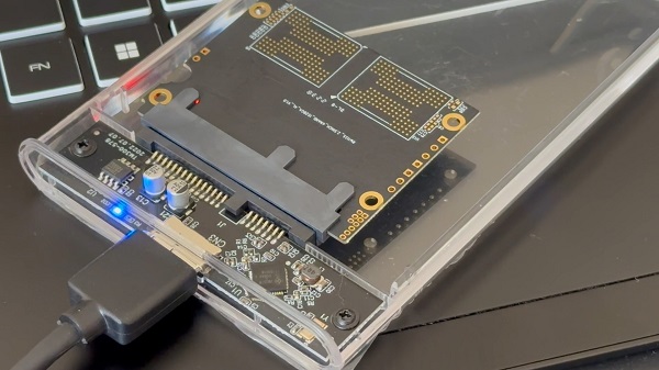 Foto - Online alışverişte çok dikkatli olun! İnternetten aldı 2 terabayt, eve geldi 100 gigabayt