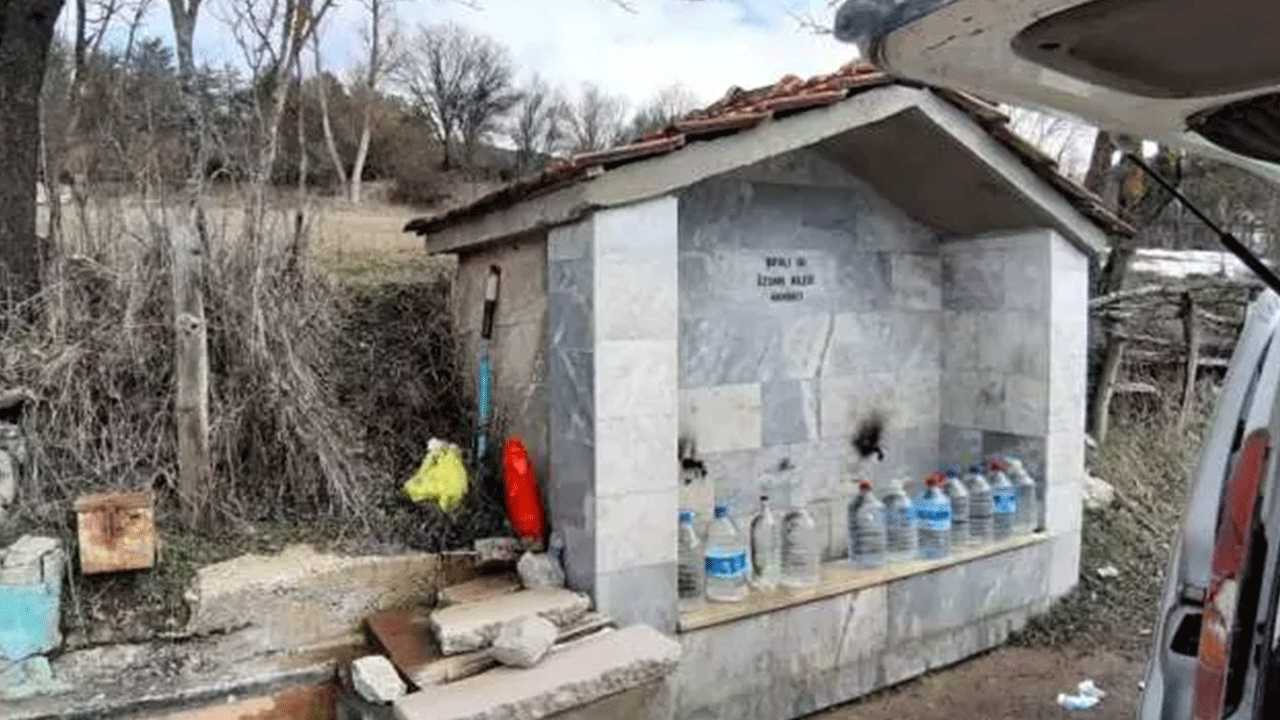 Foto - Onun için kilometrelerce yol gidiyorlar: Doğal şifa kaynağı!