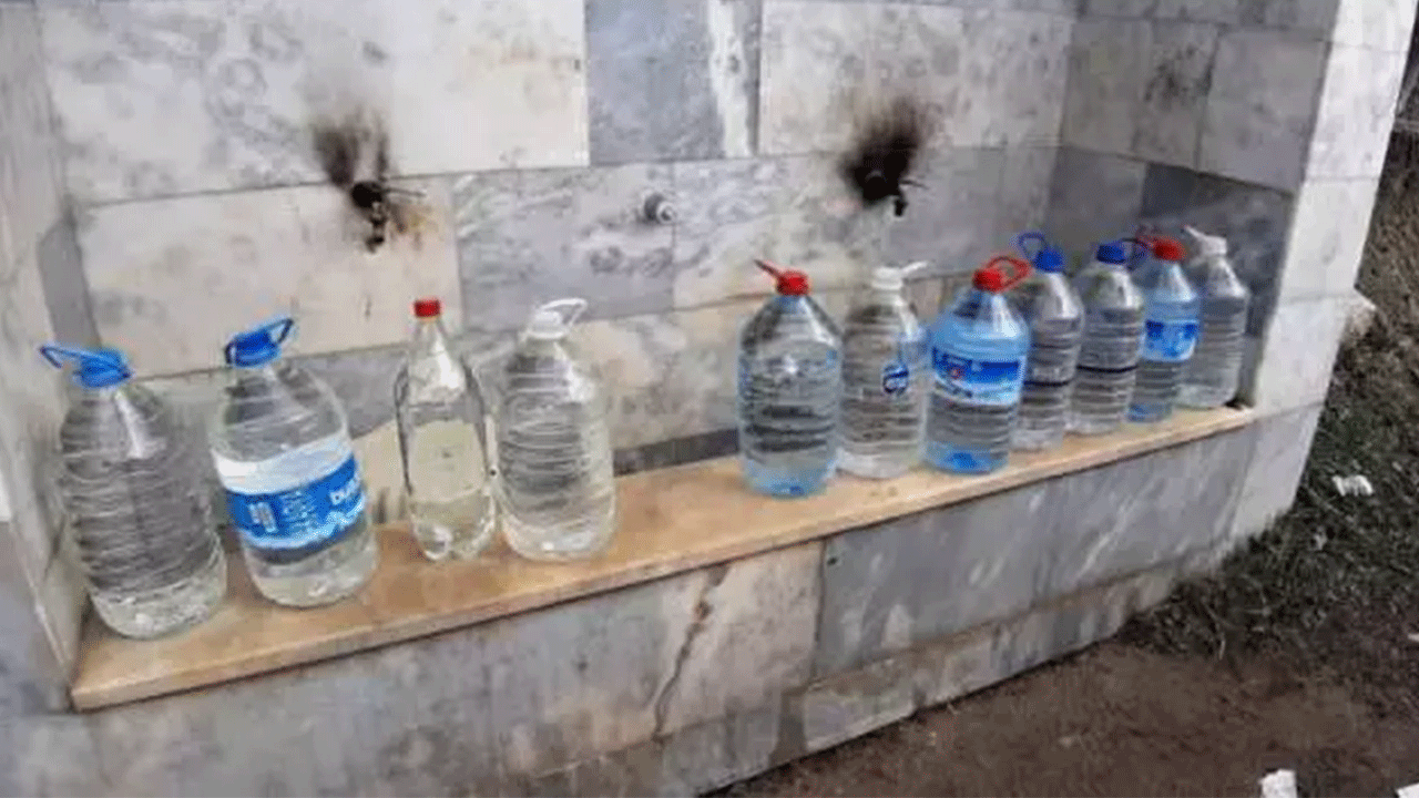 Foto - Onun için kilometrelerce yol gidiyorlar: Doğal şifa kaynağı!