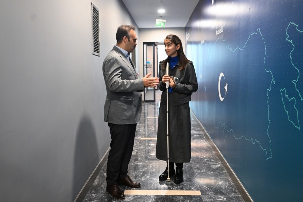 Foto - Onun lügatında engel diye bir kavram yok! Öyle bir teknoloji geliştirdi ki Togg'un gözleri oldu!