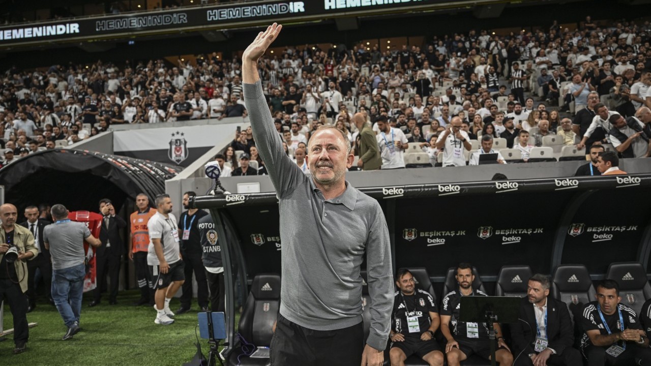 Onun yerine geçeceği söyleniyordu! Beşiktaş'tan flaş açıklama gelmedi ama orta saha çöktü resmen...