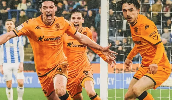 Önüne geçmek için çabalıyor: Golle gelecek… Abdülkadir Ömür damgası: Böyle fırsat görülmedi! 