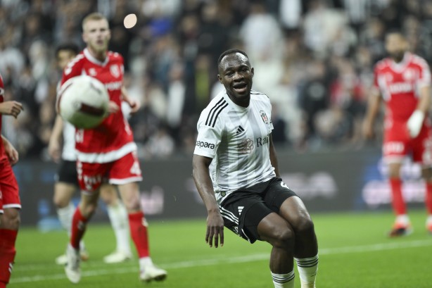 Foto - Onur Göçmez'in Santos yorumu gündemi altüst etti! Beşiktaş böyle oynayamaz dedi ve...