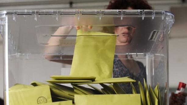 Foto - 'Onursuz' anketçi CHP'yi gazladı! Sonuçlar bakın nasıl çıkmış