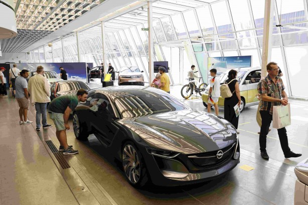 Foto - Opel, otomotiv üretiminin 125. yılını Rüsselsheim'da kutladı!