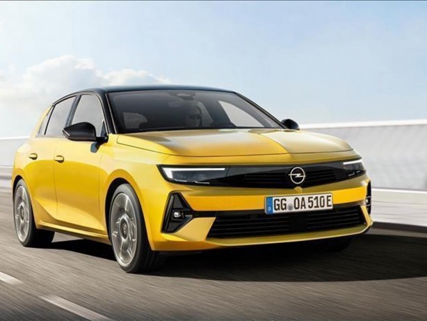 Foto - Opel yaza bomba gibi girdi! Herkes otomobil sahibi olsun diye binek, SUV ve ticari araçlarında faizleri sıfırladı! Bu fırsat kaçmaz!