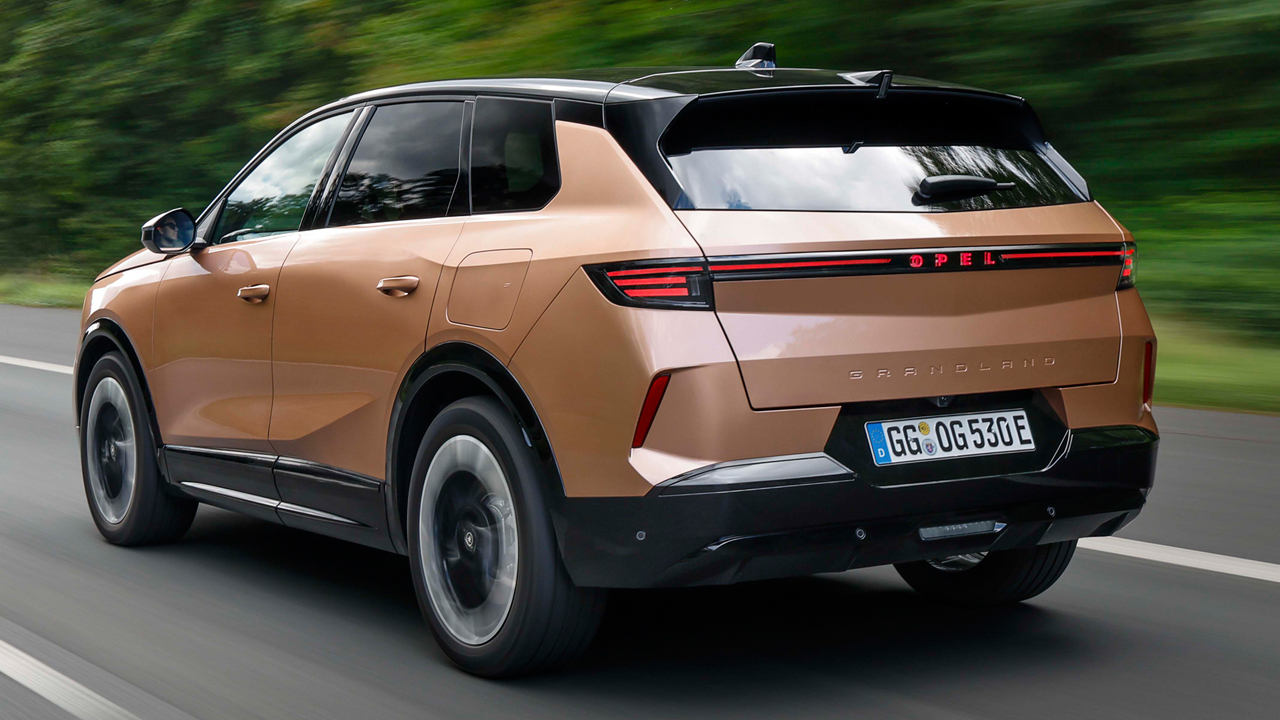 Foto - Opel yeni Grandland ile SUV pazarında atağa geçti! Elektrikli ve hybrid seçenekleriyle Türkiye pazarına merhaba dedi!