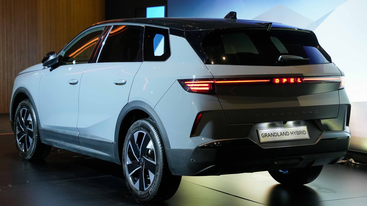 Foto - Opel yeni Grandland ile SUV pazarında atağa geçti! Elektrikli ve hybrid seçenekleriyle Türkiye pazarına merhaba dedi!