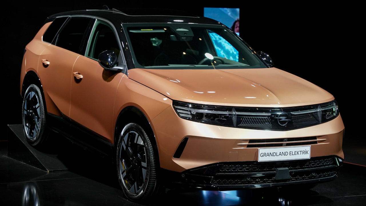Foto - Opel yeni Grandland ile SUV pazarında atağa geçti! Elektrikli ve hybrid seçenekleriyle Türkiye pazarına merhaba dedi!