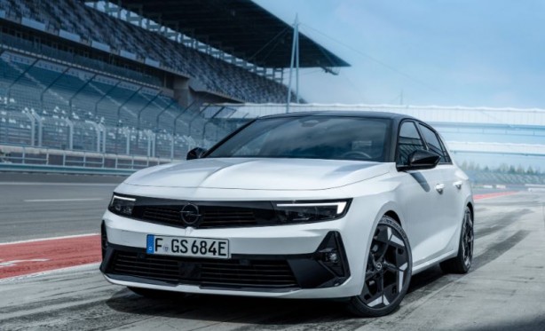 Foto - Opel'den tarihi rekor