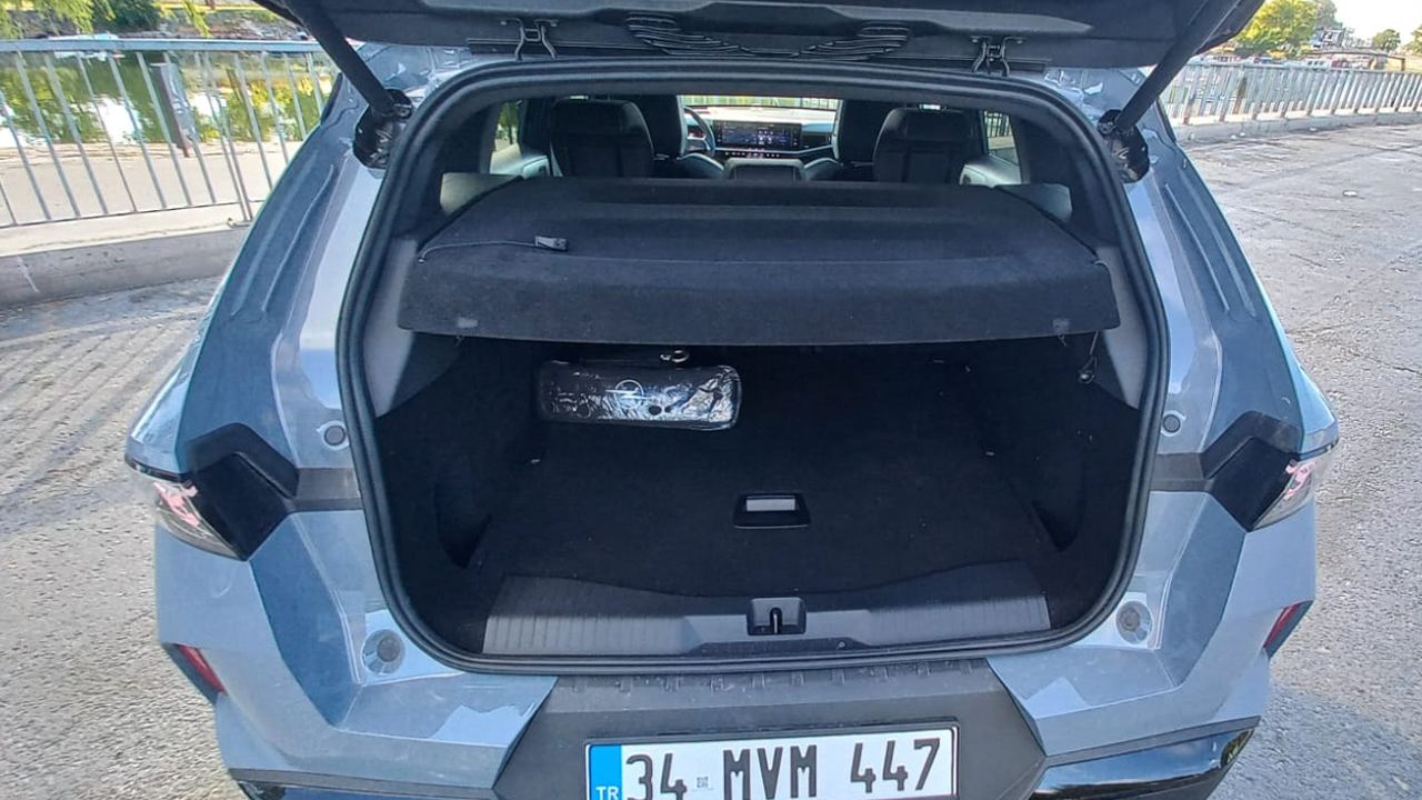 Foto - Opel’in hibrit bombası! Yeni Grandland ile şehirden virajlı yollara kusursuz performans ve teknoloji!