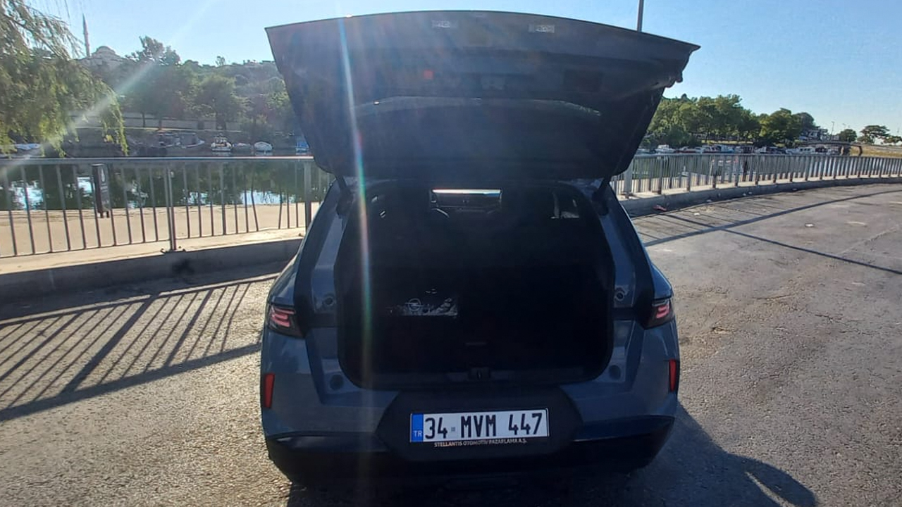 Foto - Opel’in hibrit bombası! Yeni Grandland ile şehirden virajlı yollara kusursuz performans ve teknoloji!