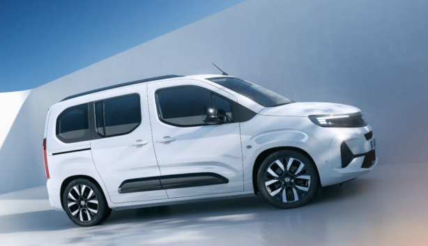 Foto - Opel’in modern tasarımlı yeni nesil hafif ticari araçları Türkiye’de! Bu fırsat bir daha gelmez! 864 bin 900 TL’den başlayan fiyatlarla satışa sunuldu!