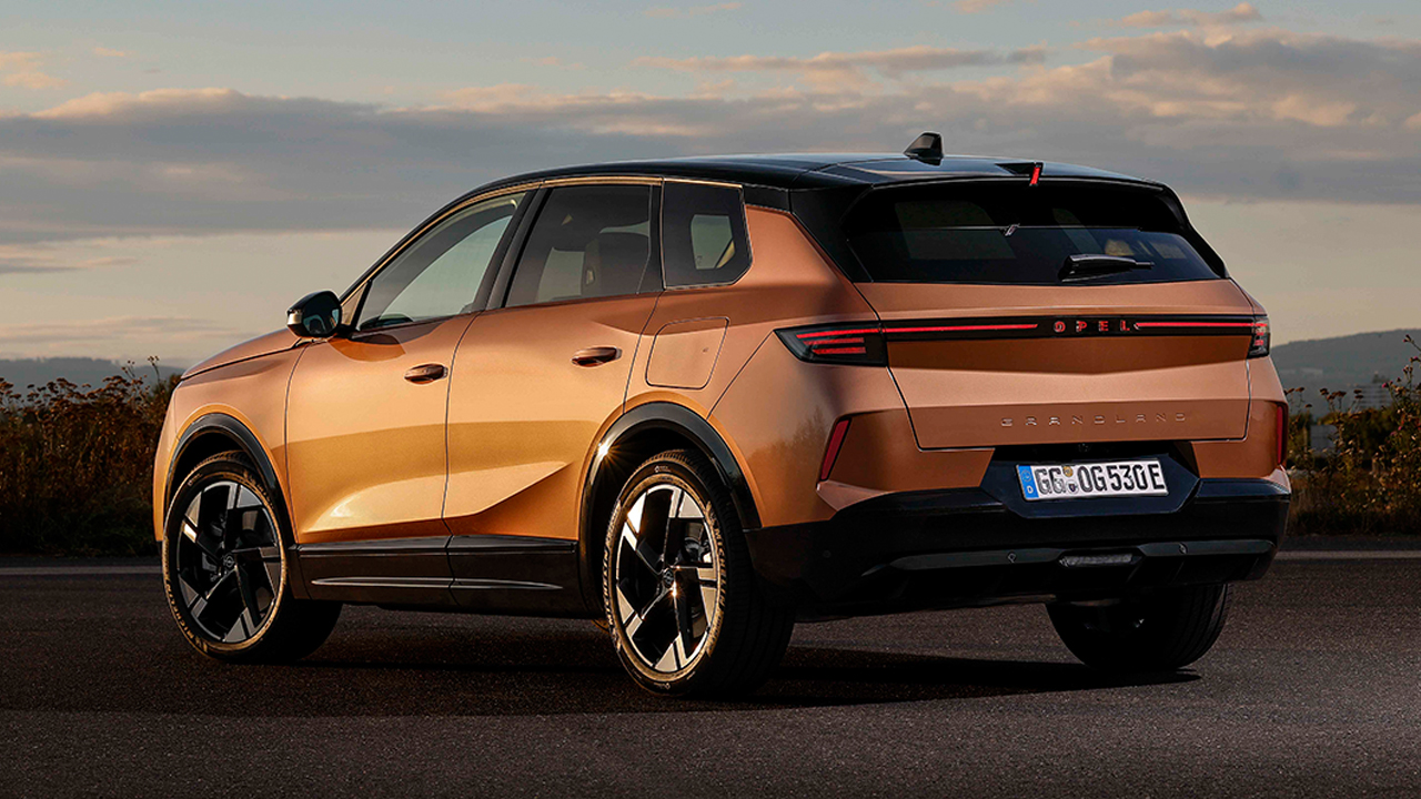 Foto - Opel’in SUV’daki amiral gemisi yeni Grandland yollara çıkıyor! Tamamen yenilenen otomobil ne zaman Türkiye’de