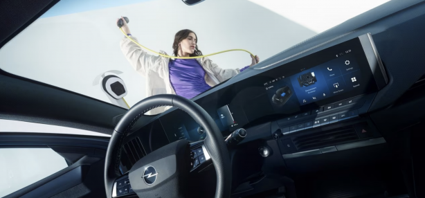Opel’in tamamen elektrikli modeline 5 yıldız!