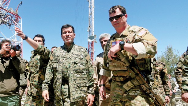 Operasyon öncesi YPG/PKK'da ortalık karıştı! Terörist elebaşı, gece yarısı darbesiyle görevden alındı