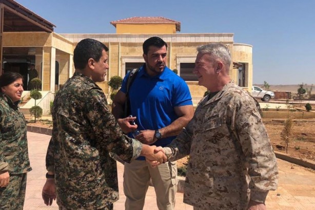 Foto - Operasyon öncesi YPG/PKK'da ortalık karıştı! Terörist elebaşı, gece yarısı darbesiyle görevden alındı