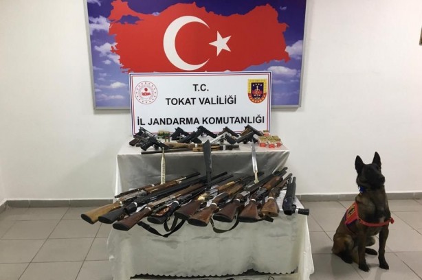 Operasyondan cephanelik çıktı! 16 gözaltı