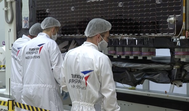 Foto - Operasyonel uydu geliştirdiklerini duyurmuşlardı! İlan ettiler: Bakmaya doyamayacaksınız!