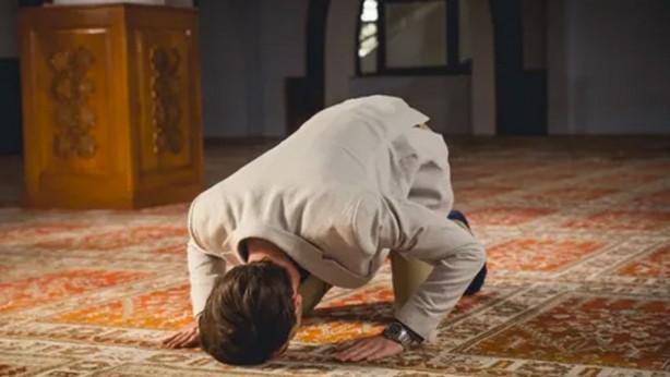 Foto - Optimar’dan, herkesin merak ettiği anket! Bakın Türkiye’nin yüzde kaçı düzenli namaz kılıyor 