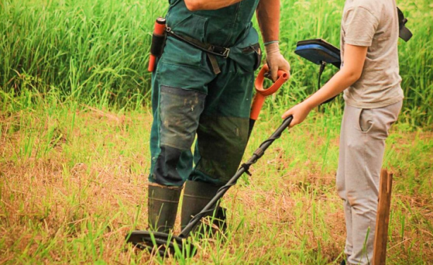 Foto - Orada çok büyük bir altın hazinesi olabilir! Define avcıları akın etmeye başladı, yağmuru bekliyorlar