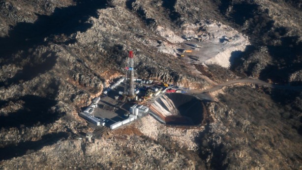 Foto - Oradan resmen petrol fışkırmaya başladı! Türkiye kara alanlarında bugüne kadar yapılmış en büyük keşif! Çıldırtacak rakamı açıkladılar 
