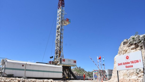 Foto - Oradan resmen petrol fışkırmaya başladı! Türkiye kara alanlarında bugüne kadar yapılmış en büyük keşif! Çıldırtacak rakamı açıkladılar 