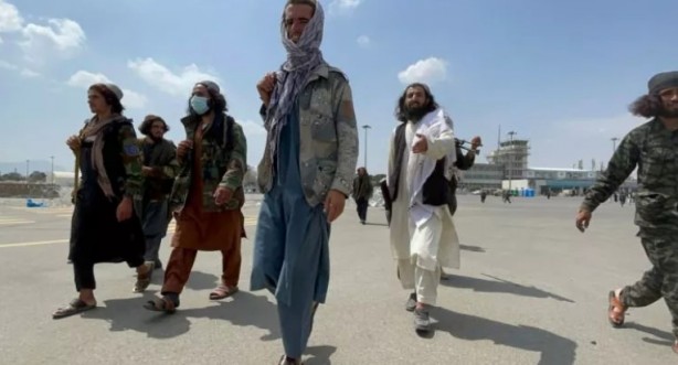 Foto - Orada kontrol Taliban'a geçti!