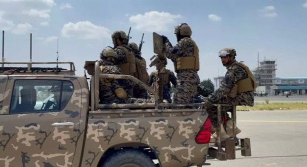 Foto - Orada kontrol Taliban'a geçti!