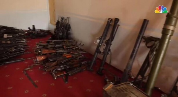 Foto - Ordu çöktü! Silahları bırakıp örgüte katıldılar