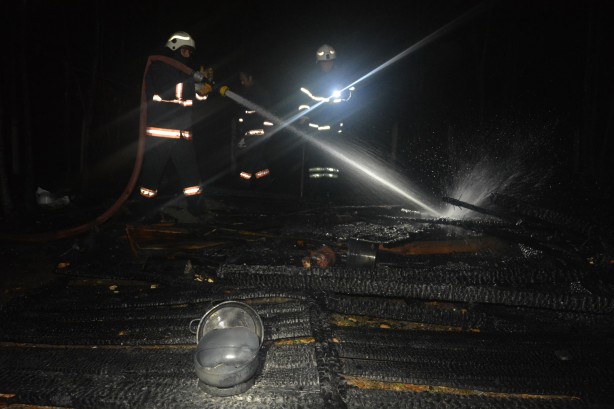 Ordu’daki yangında piknik tüpü bomba gibi patladı