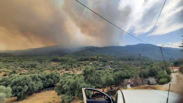 Foto - Orman yangınında 4 mahalle tehdit altında!